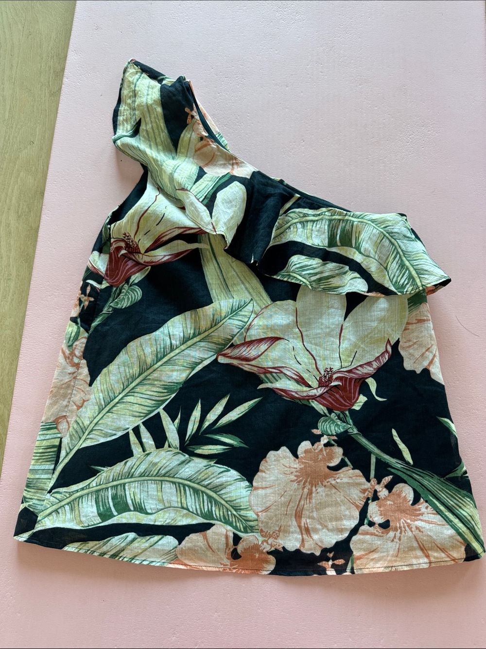 Ann Taylor One-Shoulder Tropical Floral Camisole in Black and Green